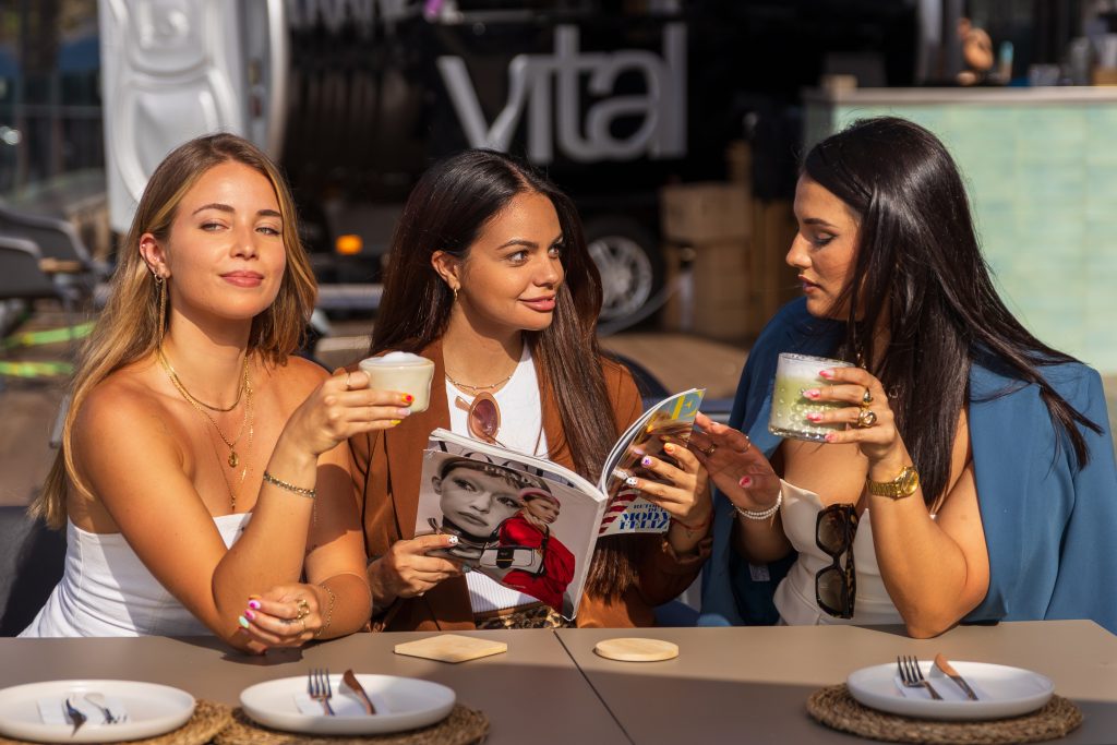 brunch-amigas-vital-restaurante-las-palmas-cclasarenas-gc-terraza